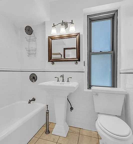 4445 Post Rd #3E - Photo 7 of 7