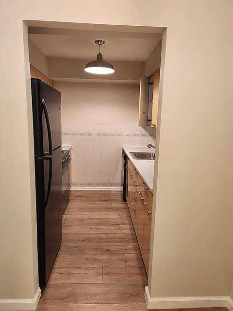 4800 Bedford Ave #1C - Photo 3 of 9