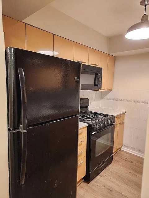 4800 Bedford Ave #1C - Photo 4 of 9