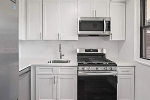 featured image of 4901 Henry Hudson Pkwy W #6L