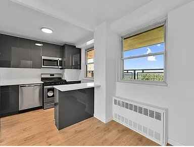 5700 Arlington Ave #8K - Photo 2 of 6