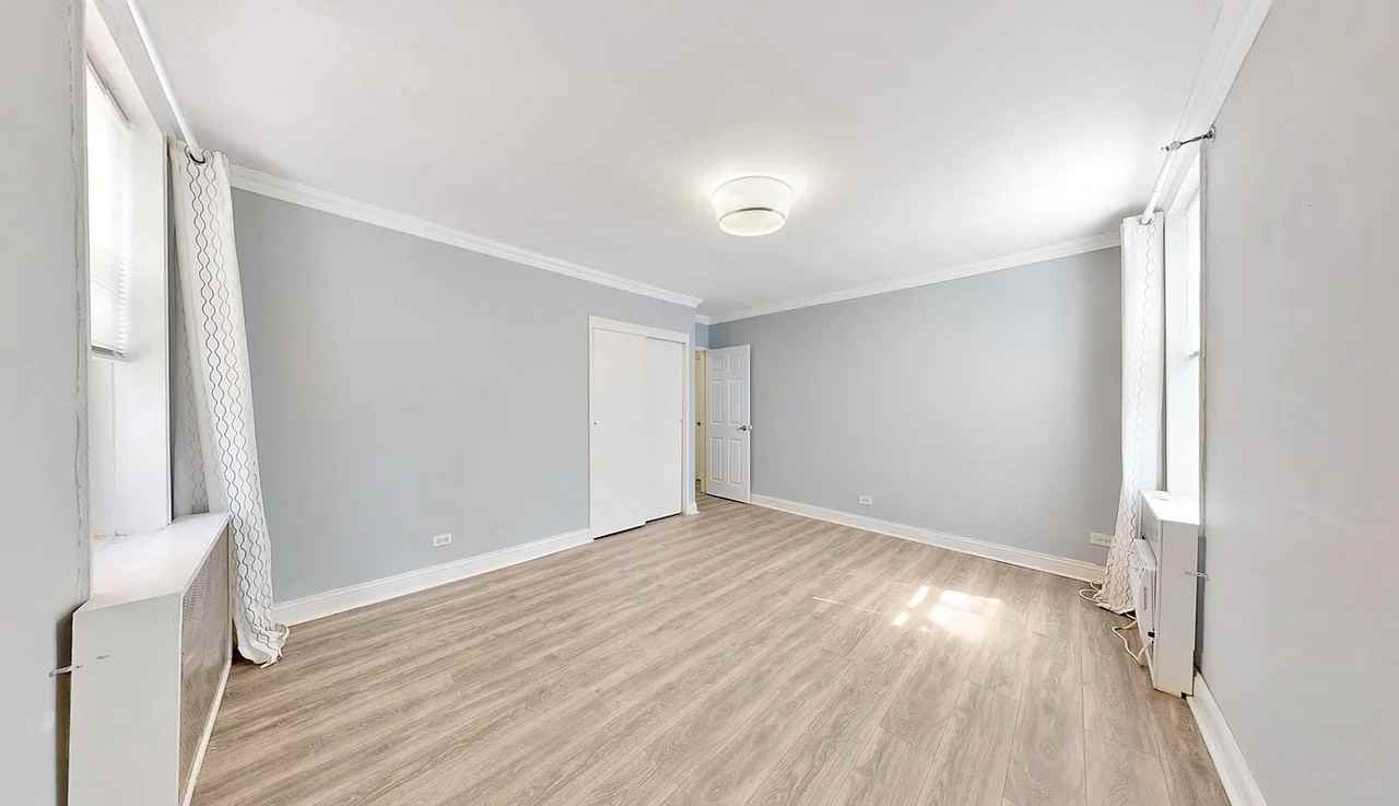 345 Webster Ave #1F - Photo 3 of 9