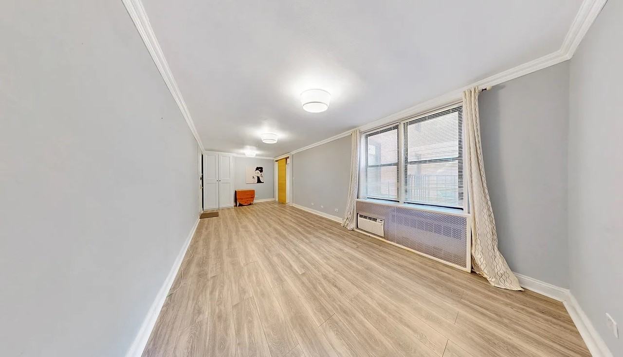 345 Webster Ave #1F - Photo 4 of 9