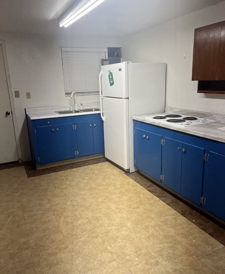 323 Ws - Photo 4 of 4