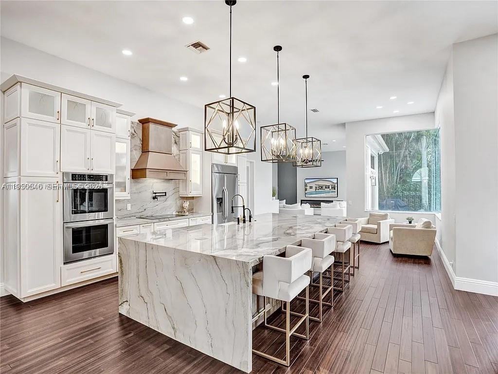 2496 Eagle Run Dr - Photo 2 of 25