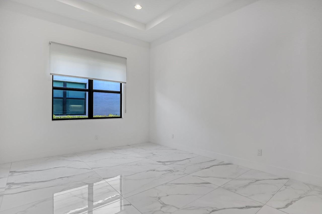 13501 Artisan Cir - Photo 7 of 14