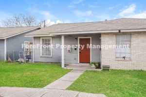 featured image of 820 W Olmos Dr