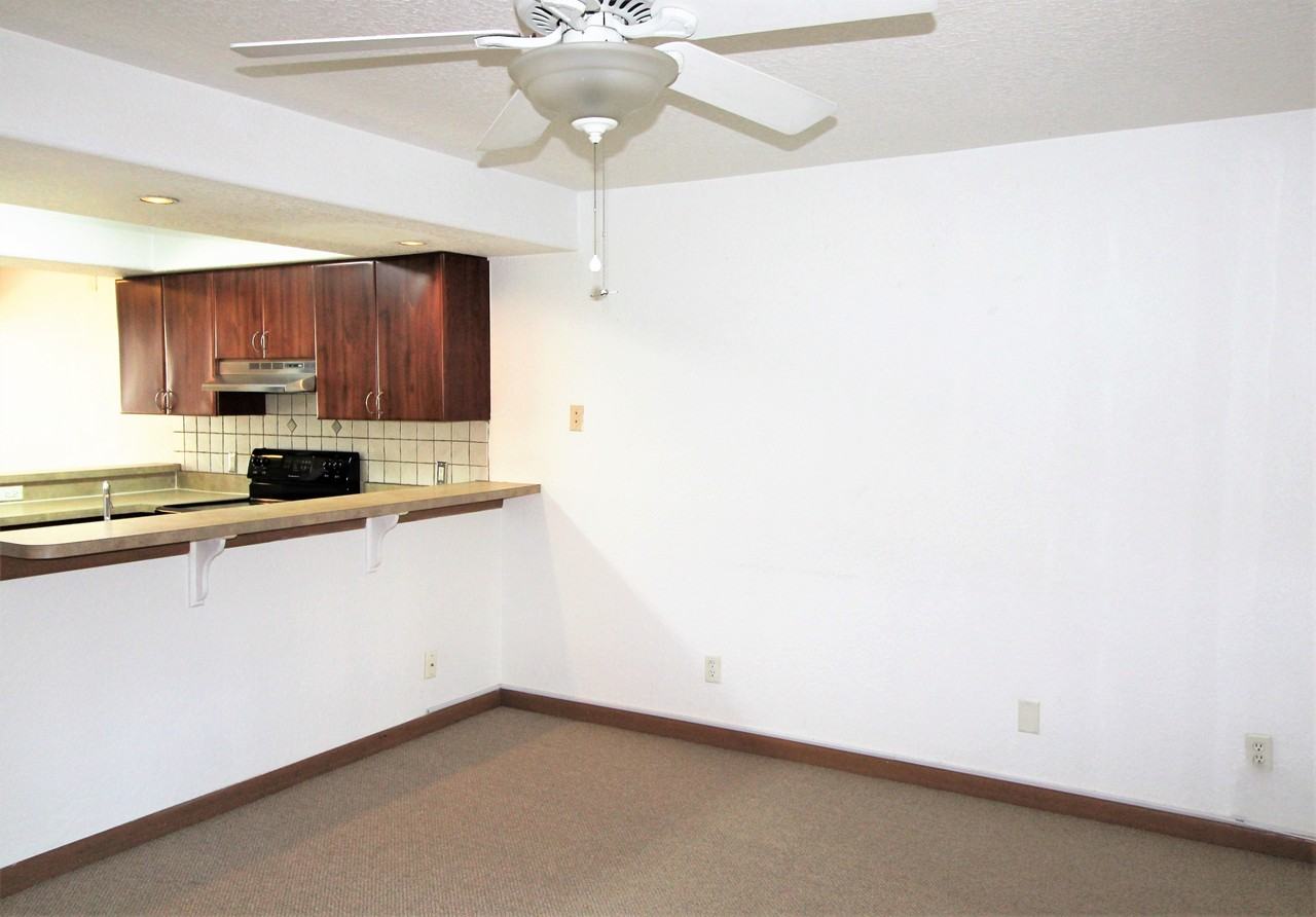 4917 25th St W #103 - Photo 5 of 14