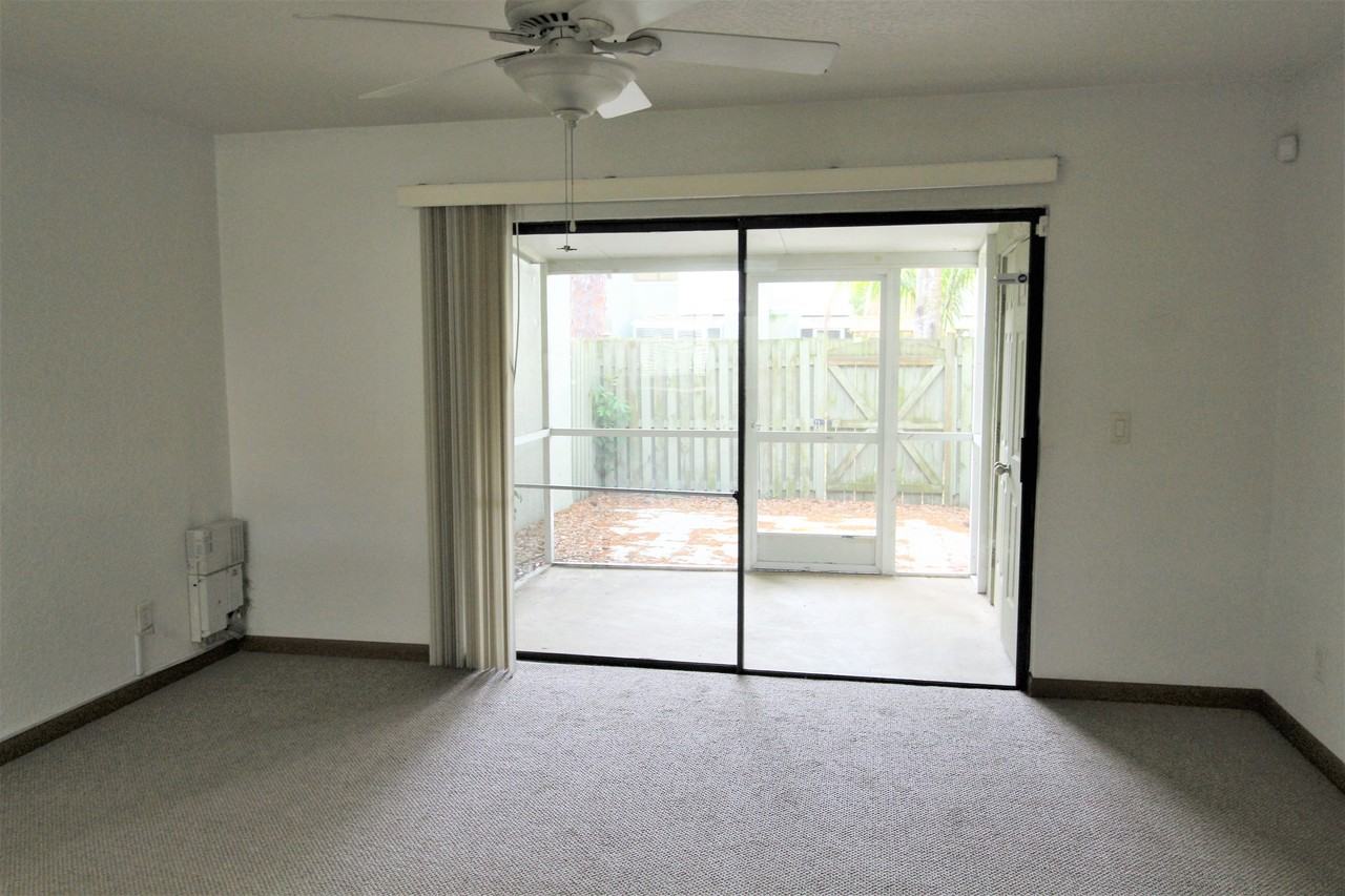 4917 25th St W #103 - Photo 6 of 14