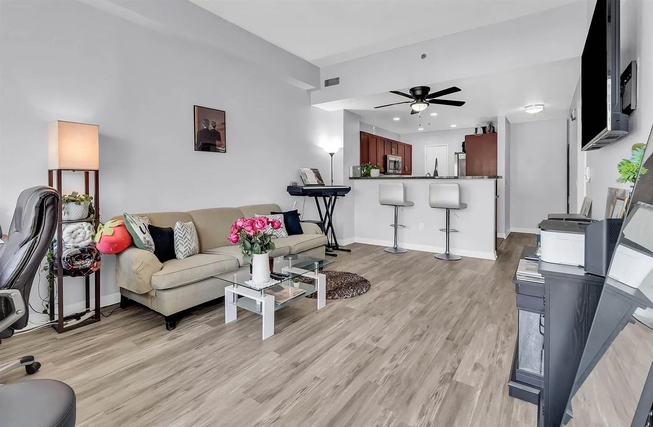 427 9Th Ave - Photo 4 of 32