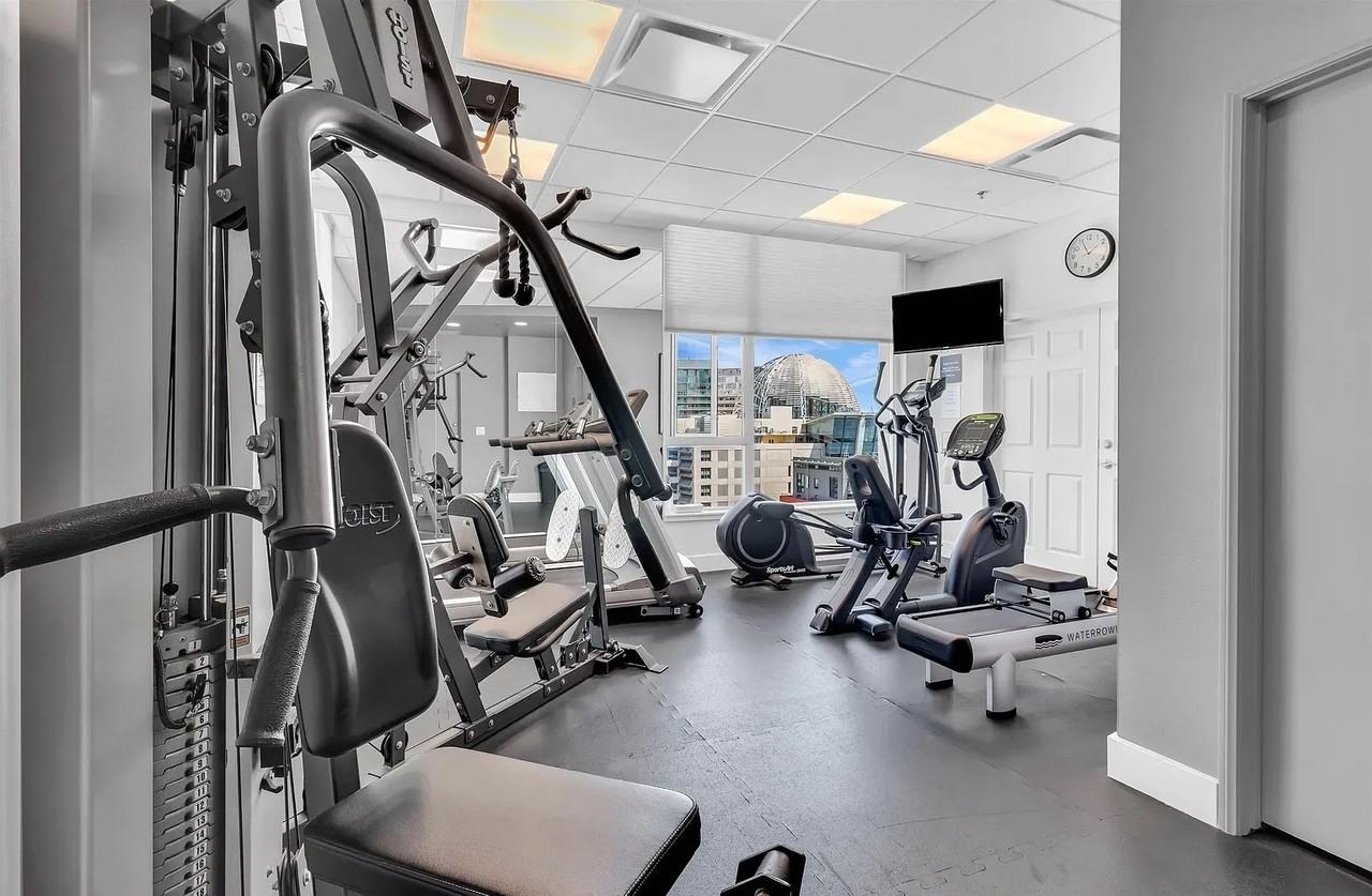 427 9Th Ave - Photo 6 of 6