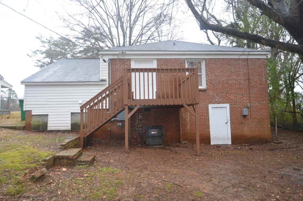 2908 2908 Beech Nut Rd - Photo 2 of 9