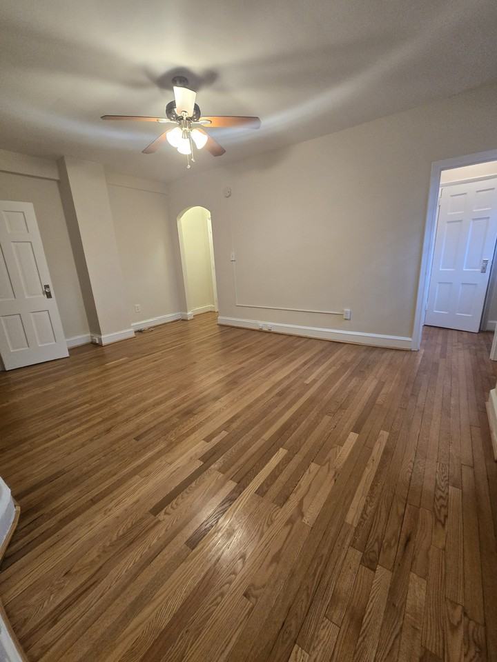 1365 Kennedy St Nw #2 - Photo 6 of 20