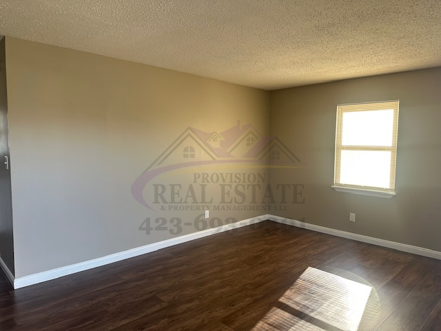 5025 Lake Circle Dr Ne - Photo 3 of 16