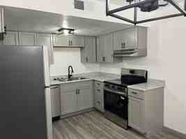 featured image of 1010 Meadowlark Ct Se