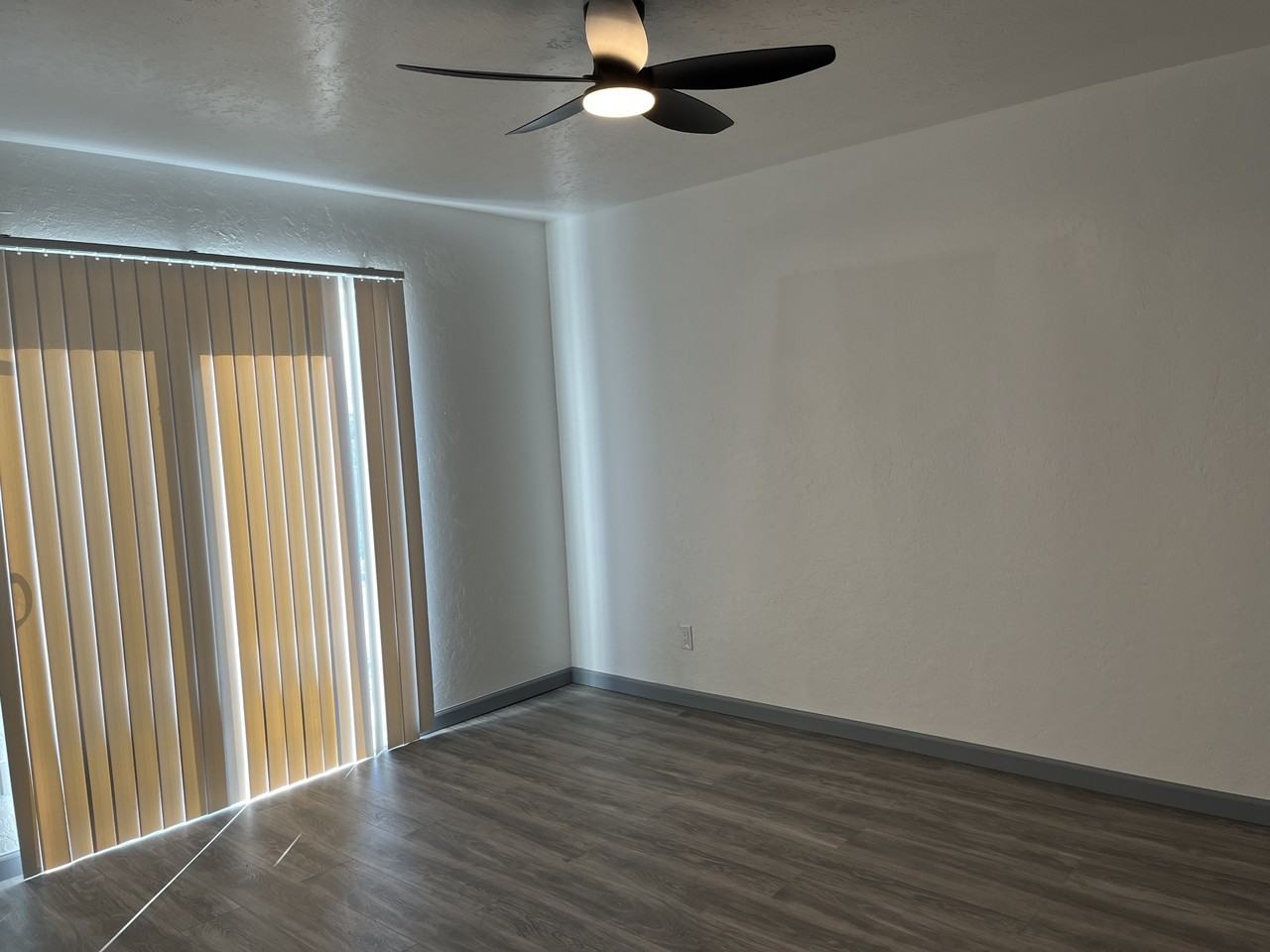 1010 Meadowlark Ct Se - Photo 5 of 29