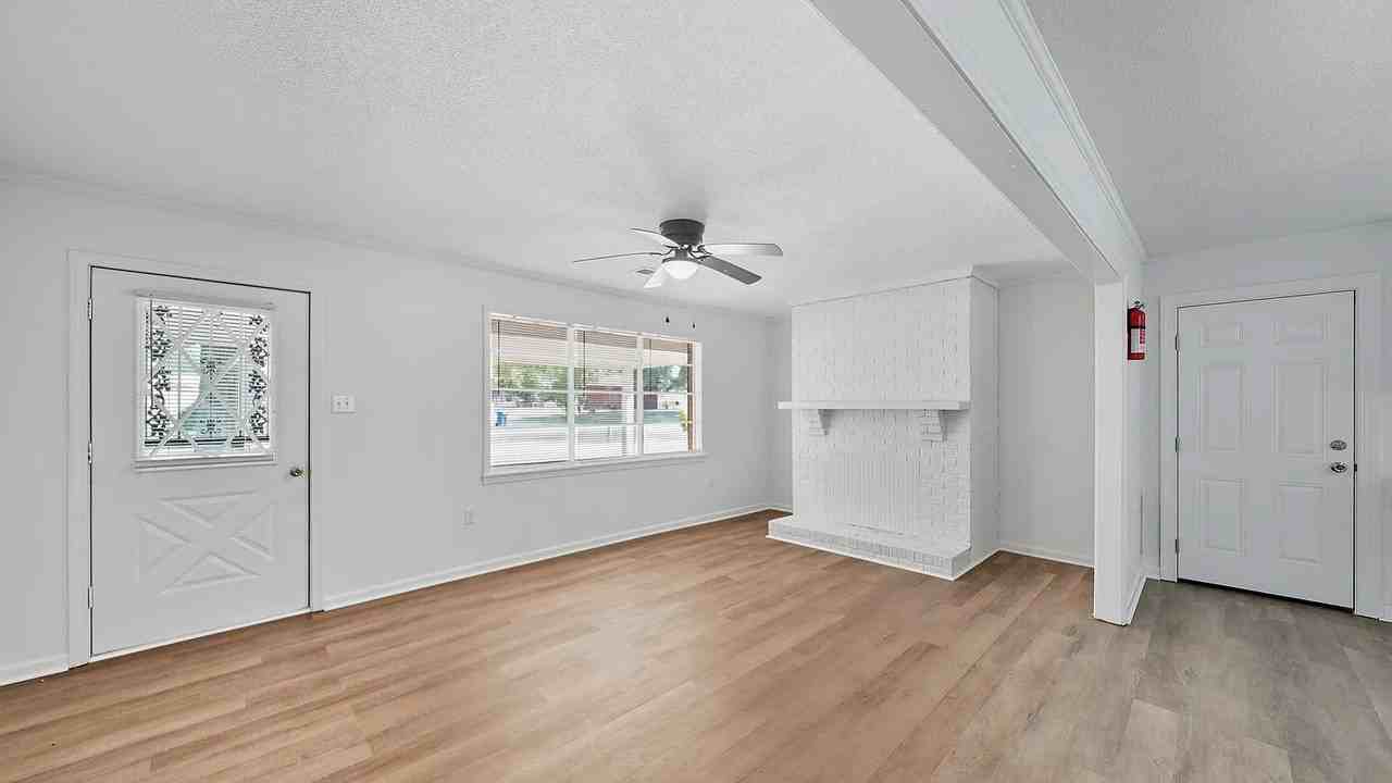 1517 Michael St - Photo 4 of 26