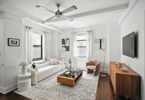 featured image of 215 W 75th St