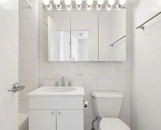 99 John St - Photo 6 of 6