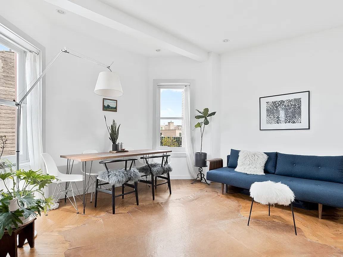 875 Saint Marks Ave - Photo 5 of 5