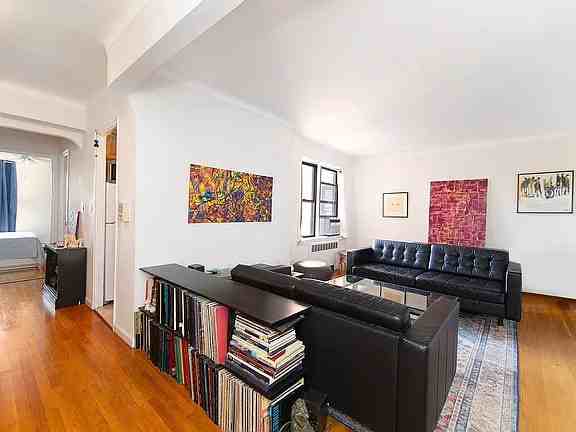 98 Park Ter E - Photo 5 of 7