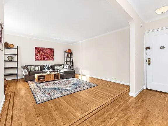 98 Park Ter E - Photo 6 of 7