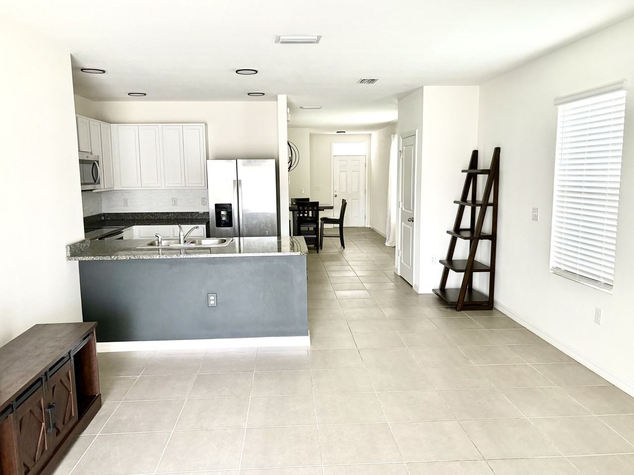 3180 Suncoast Plains Dr - Photo 3 of 21