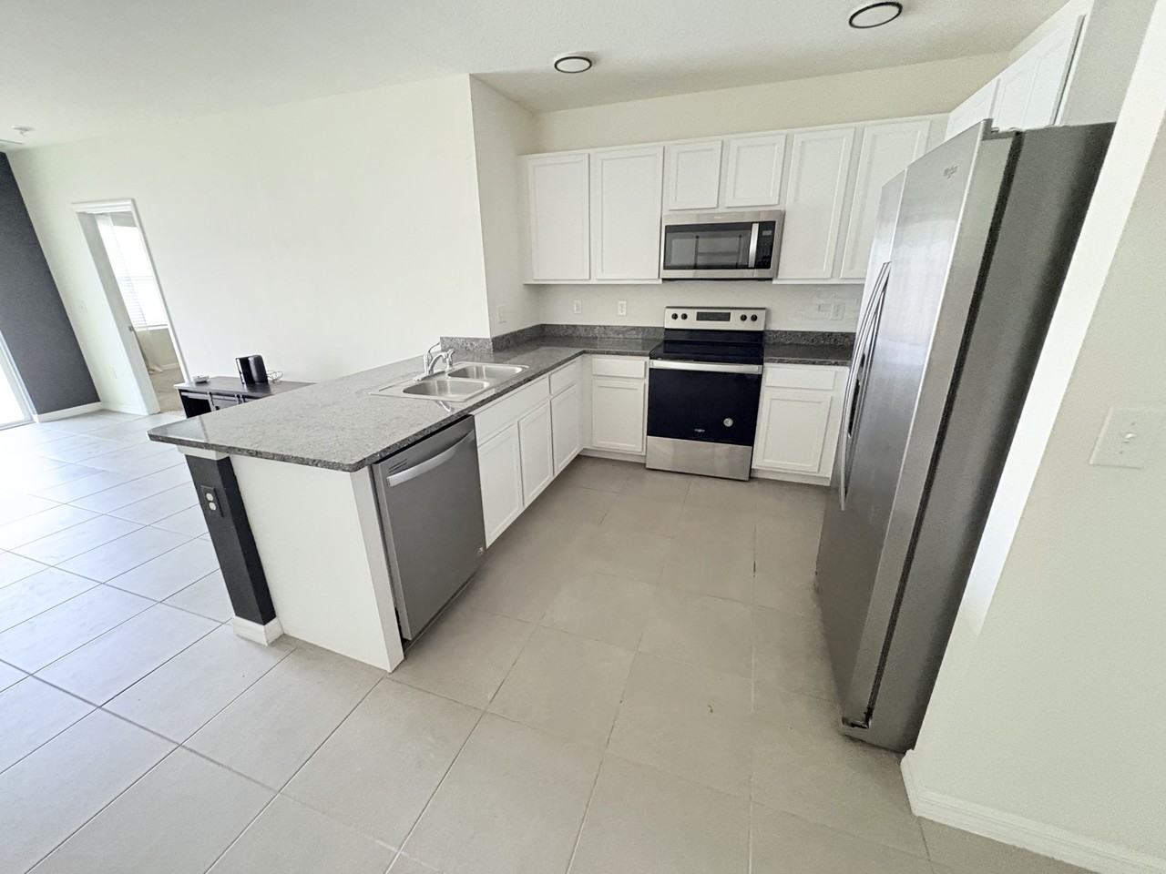 3180 Suncoast Plains Dr - Photo 4 of 21