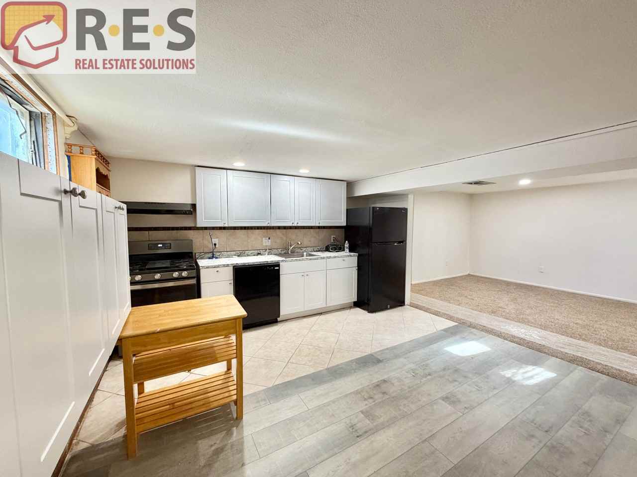 4260 E Fremont Ave - Photo 4 of 13