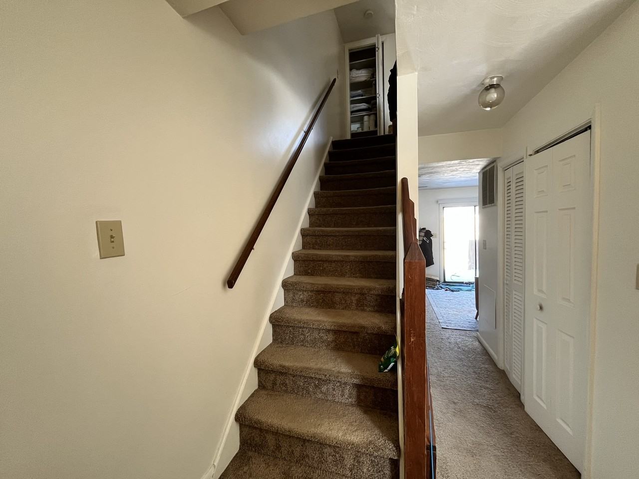 297 New Kent Rd - Photo 6 of 18