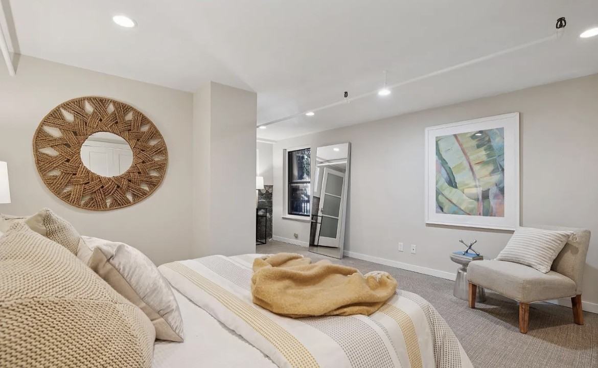 666 Carolina St - Photo 4 of 10