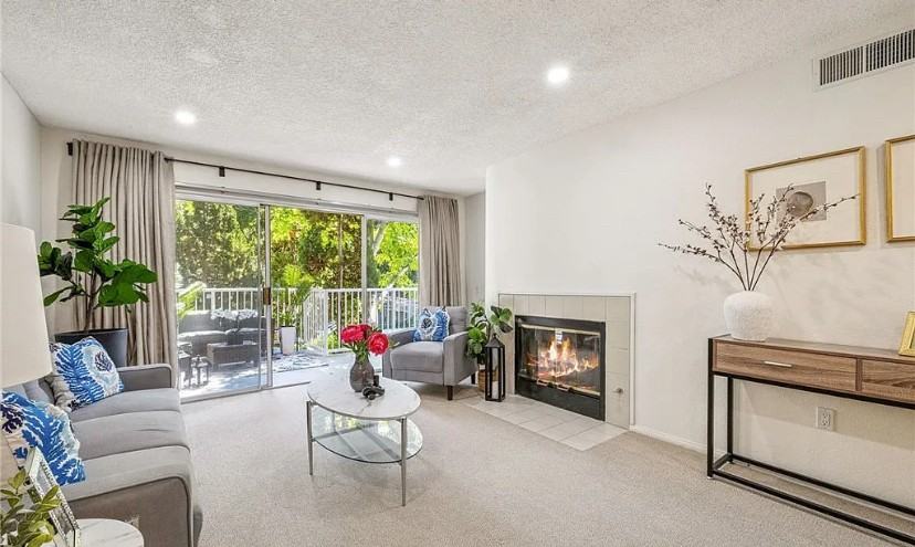 1418 Brett Pl - Photo 2 of 22