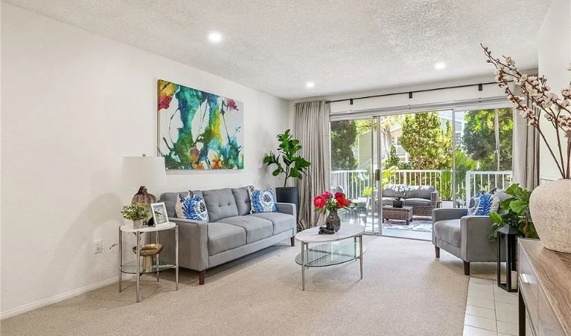 1418 Brett Pl - Photo 3 of 22