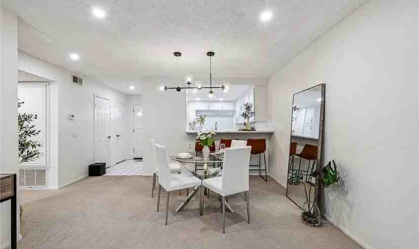 1418 Brett Pl - Photo 5 of 22