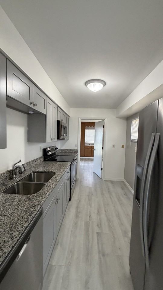 28434 Silver Palm Dr - Photo 3 of 23