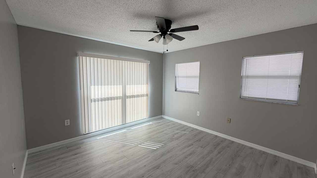 28434 Silver Palm Dr - Photo 7 of 23