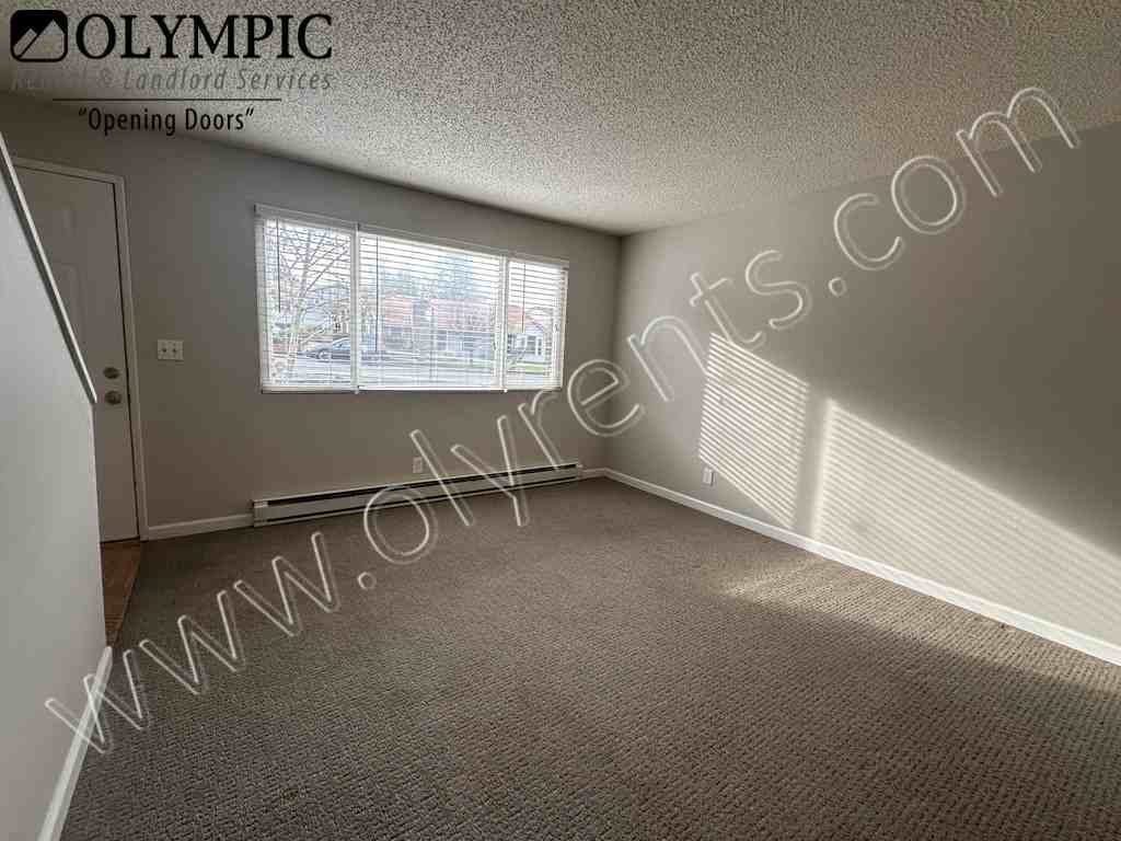 2300 9th Ave Sw #A6 - Photo 3 of 16