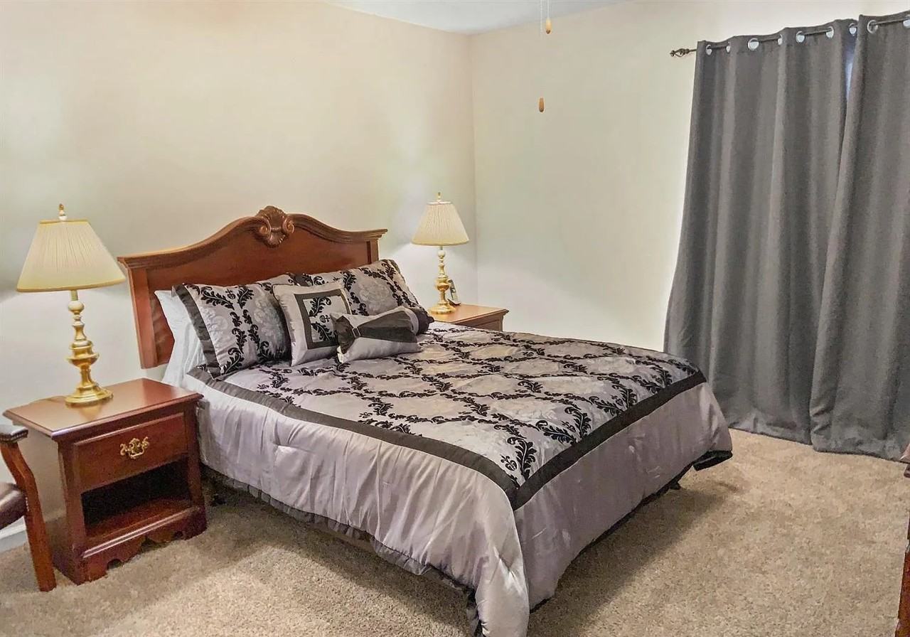 303 E Bullard Ave - Photo 2 of 8