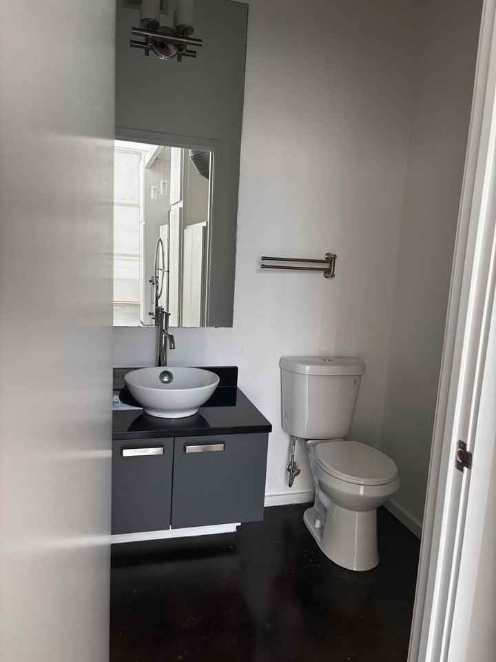 3123 N Davidson St - Photo 4 of 7