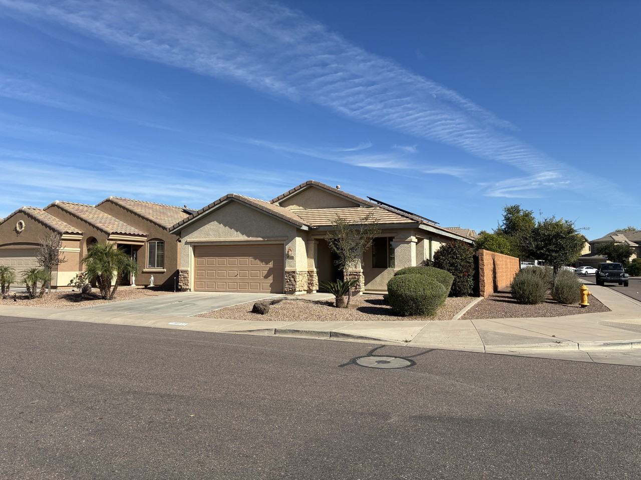 8011 S 70th Dr - Photo 2 of 45