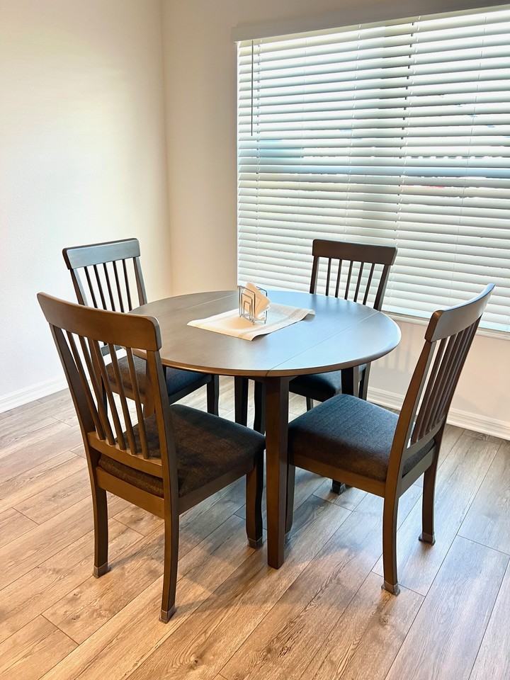 1690 Ethan Ln - Photo 6 of 44