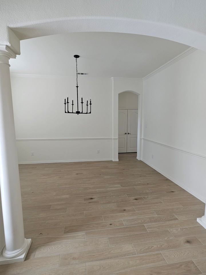 1732 Auburn Dr #NA - Photo 3 of 29