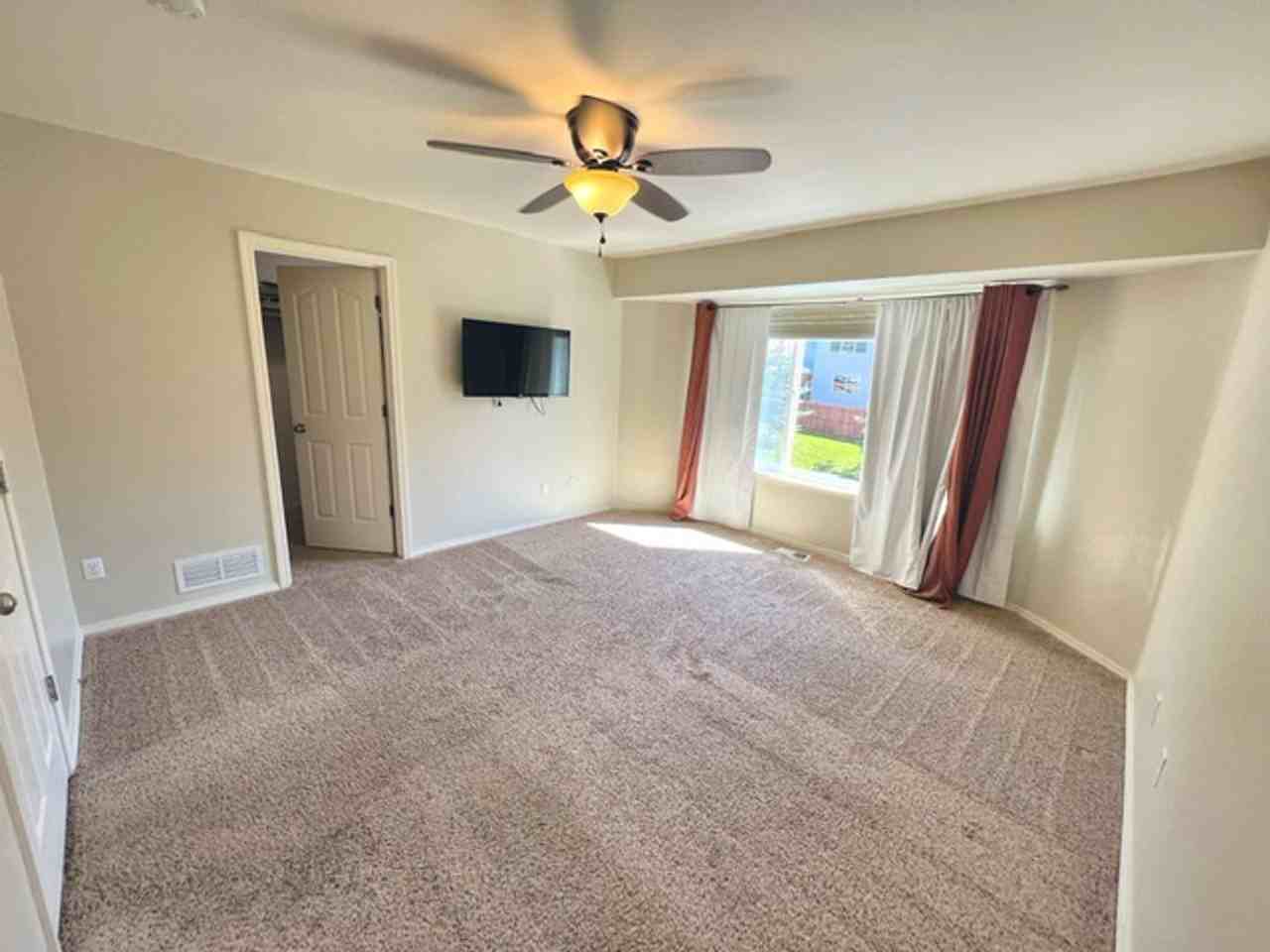 8967 Eagle Place Loop - Photo 2 of 30