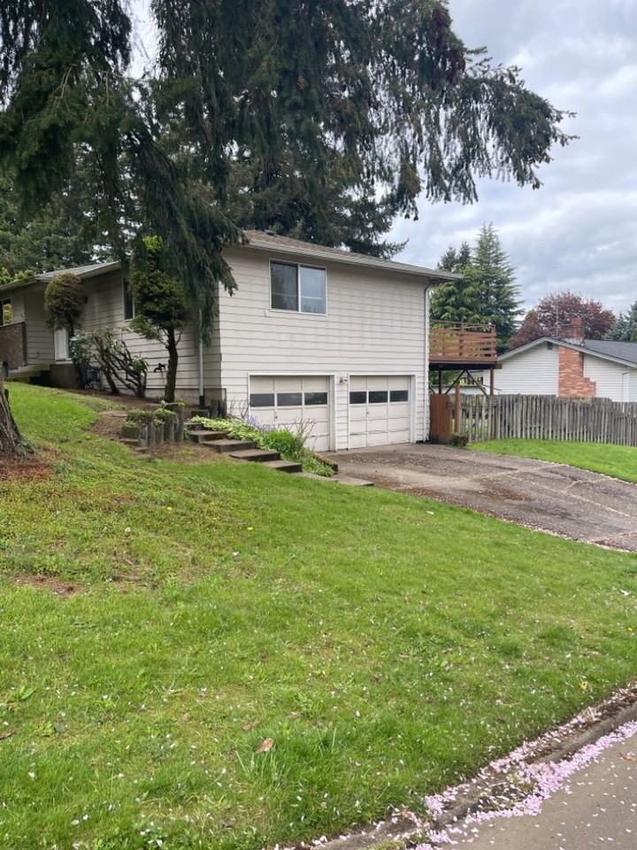 2804 Ne 113th St - Photo 4 of 24