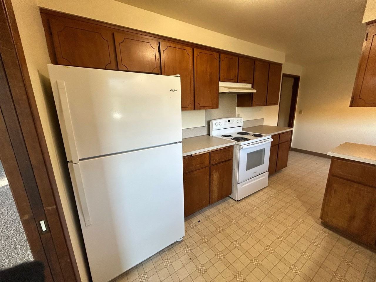 2804 Ne 113th St - Photo 6 of 24