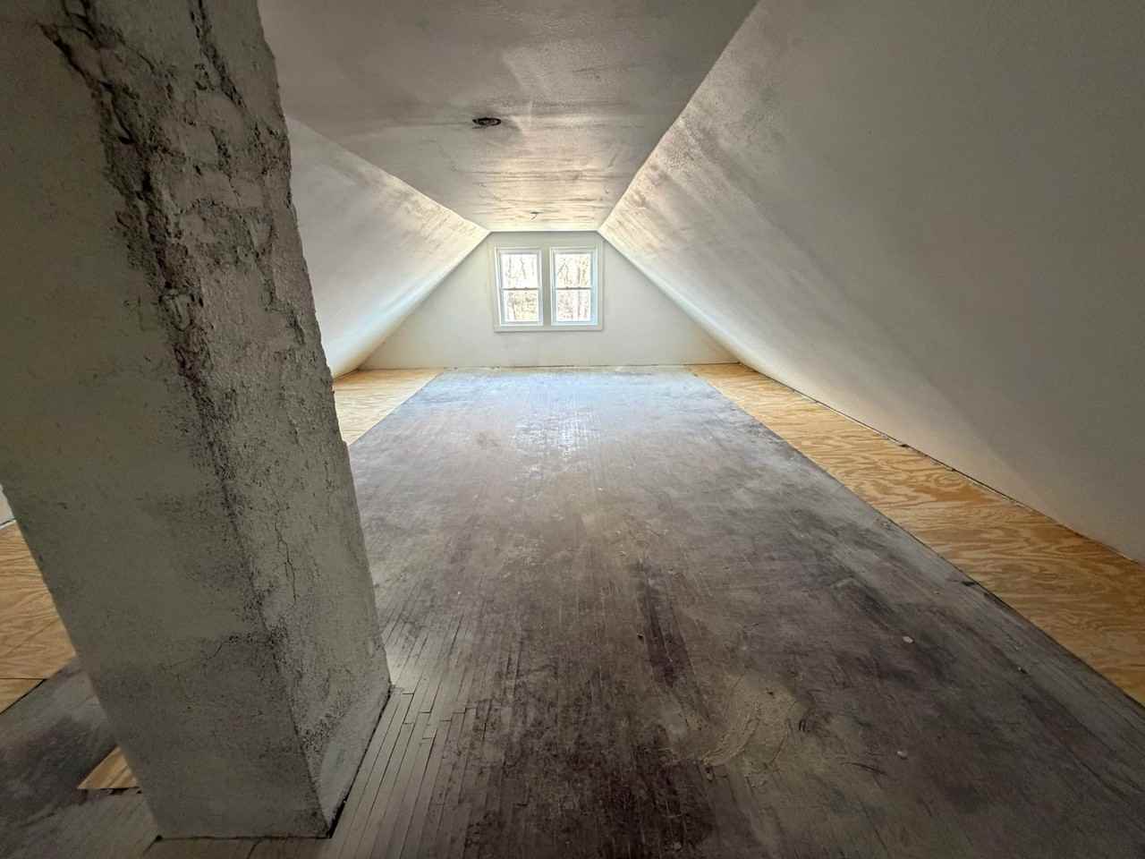 412 S Helen St - Photo 6 of 6