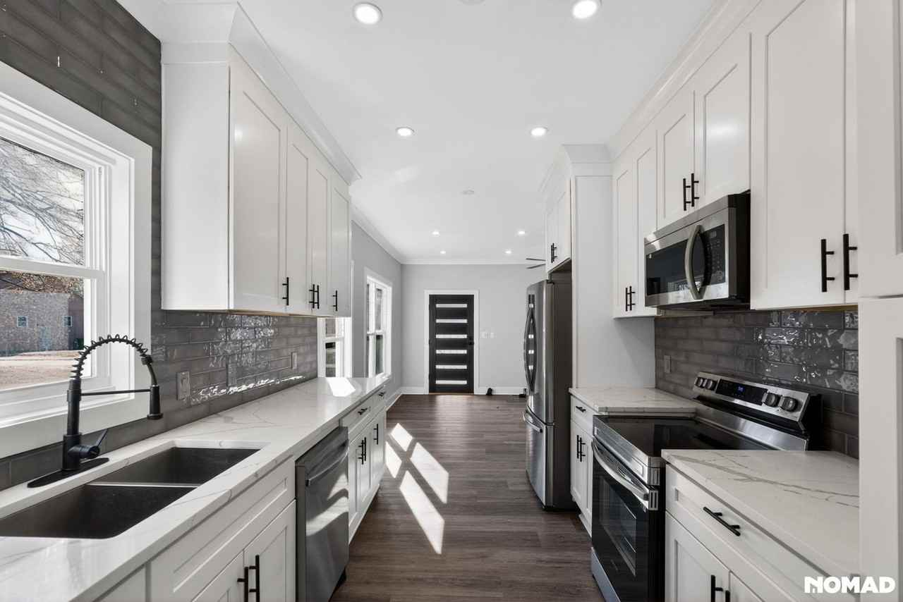 935 Pelham St Nw - Photo 5 of 35