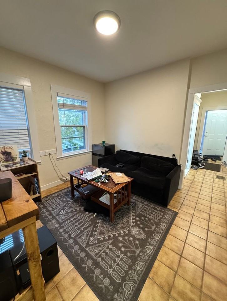 8 Sawyer Ter - Photo 3 of 6