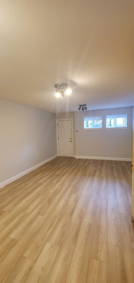 837 Cottonwood Ave - Photo 7 of 21