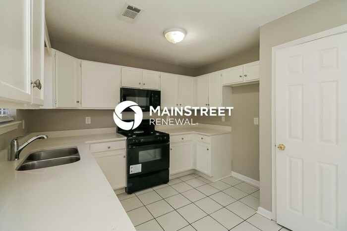 703 Stonebridge Ter - Photo 7 of 17